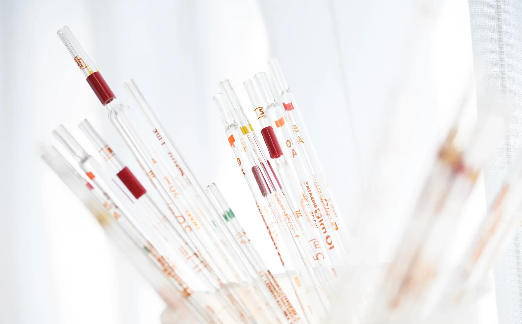 染色染料・染色顔料なら株式会社佐野